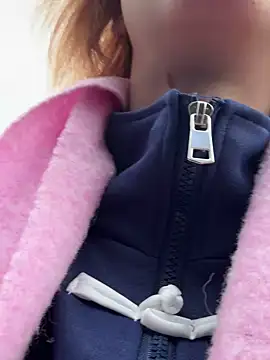 Snapshot of Only_April chatting on 10.06.25 Only April online show from 10.06.25