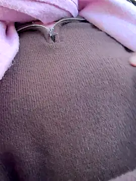 Snapshot of Only_April chatting on 10.18.25 Only April online show from 10.18.25