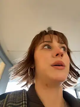 Snapshot of Only_April chatting on 11.05.25 Only April online show from 11.05.25