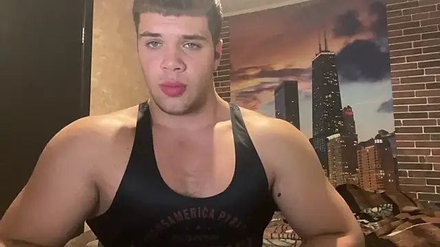 Snapshot of MusclePhantom chatting on 10.16.25 MusclePhantom online show from 10.16.25