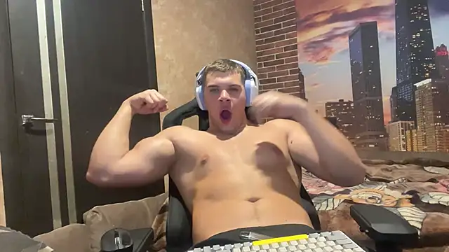 Snapshot of MusclePhantom chatting on 10.23.25 MusclePhantom online show from 10.23.25