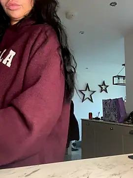 BELLABLACKXUK online show from 11.12.25