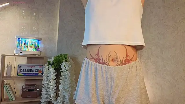 MarryWebbb online show from 10.10.25