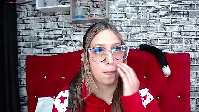 lolalove vip online show from 09.30.25