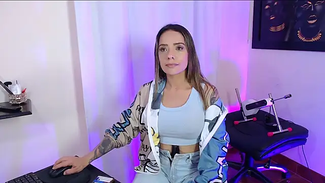 Natasha cam222 online show from 11.19.25