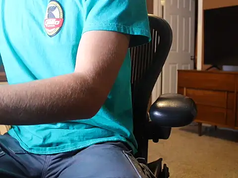 Snapshot of jjjjjfive chatting on 11.06.25 jjjjjfive online show from 11.06.25