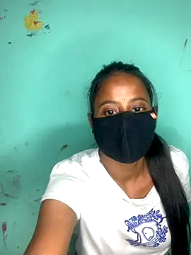 Snapshot of Priya_baby0 chatting on 10.18.25 Priya baby0 online show from 10.18.25