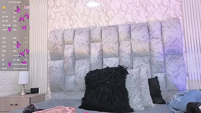 railey rosse  online show from 10.04.25