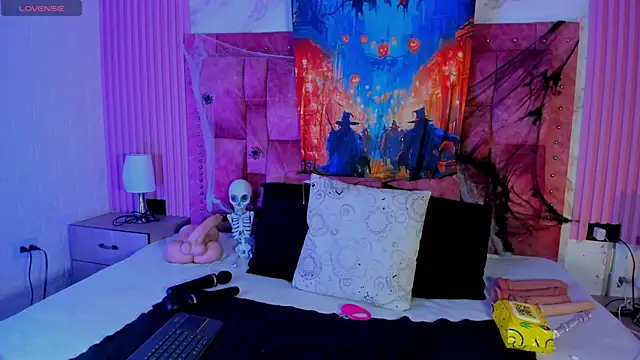 railey rosse  online show from 10.28.25