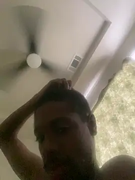 Snapshot of huhgtr chatting on 02.27.26 huhgtr online show from 02.27.26