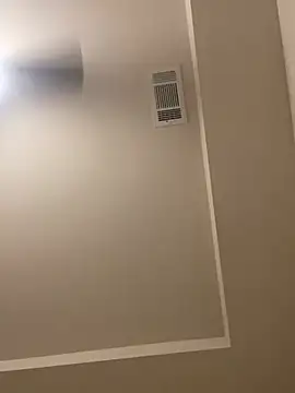 Snapshot of huhgtr chatting on 03.22.26 huhgtr online show from 03.22.26