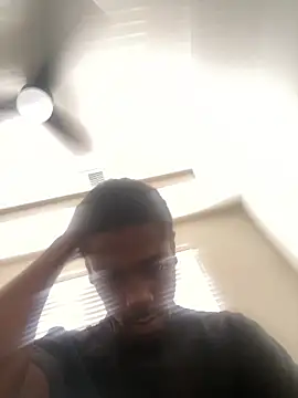 Snapshot of huhgtr chatting on 03.28.26 huhgtr online show from 03.28.26