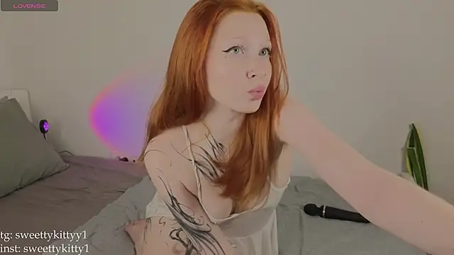 Snapshot of sweettykitty chatting on 07.30.26 sweettykitty online show from 07.30.26