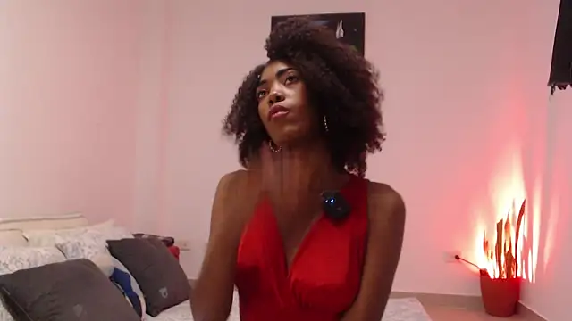 Snapshot of lucyymaximo chatting on 07.20.26 lucyymaximo online show from 07.20.26