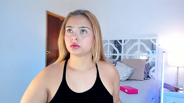 MikaelaStone online show from 12.04.25