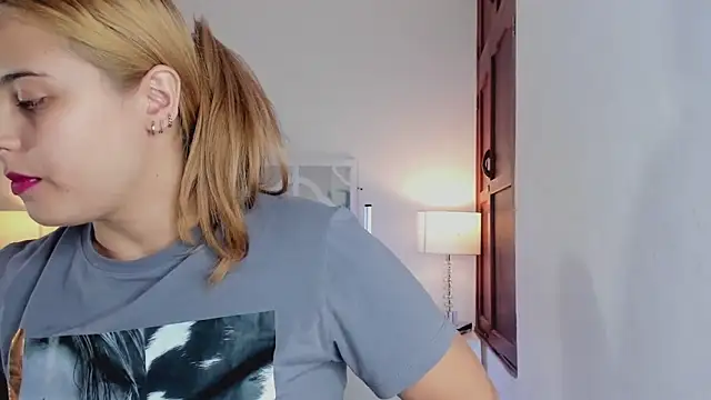 MikaelaStone online show from 02.07.26