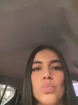 renata black  online show from 04.15.26