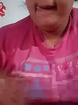 Snapshot of sexymotto chatting on 10.14.25 sexymotto online show from 10.14.25