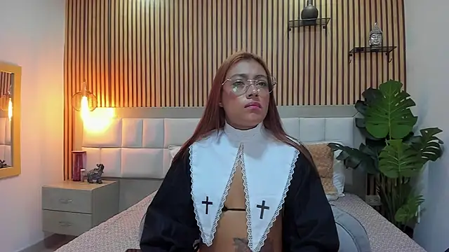 KattyBonnie online show from 10.31.25