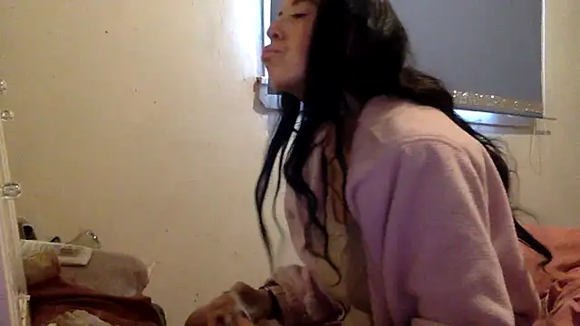 Snapshot of Bellababexox chatting on 10.15.25 Bellababexox online show from 10.15.25