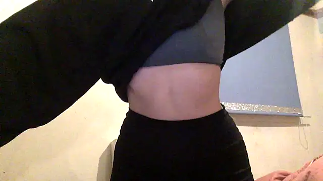 Snapshot of Bellababexox chatting on 10.18.25 Bellababexox online show from 10.18.25