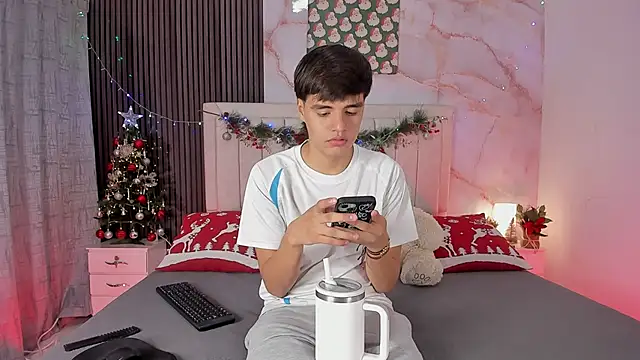 sweet petter online show from 12.18.25