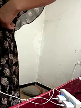 crhong666 online show from 10.01.25