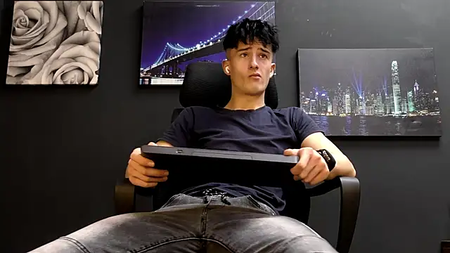 SirReed online show from 12.20.25