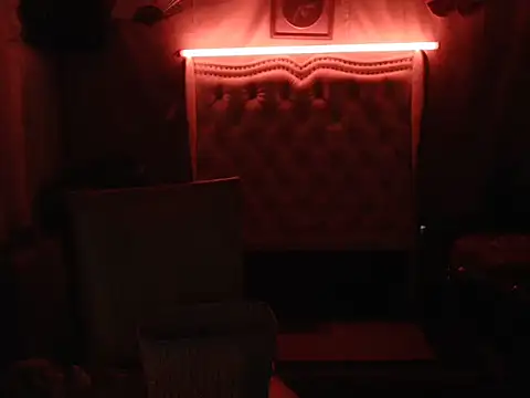 Snapshot of miss_laila_ chatting on 09.23.25 miss laila online show from 09.23.25