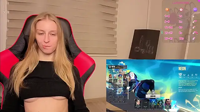 Snapshot of Sweet_xx_Gold chatting on 10.21.25 Sweet xx Gold online show from 10.21.25