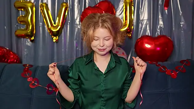 Stella Vanila online show from 02.12.26