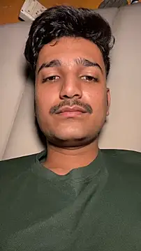 Snapshot of the_Shinchan@xh chatting on 11.04.25 the Shinchanxh online show from 11.04.25