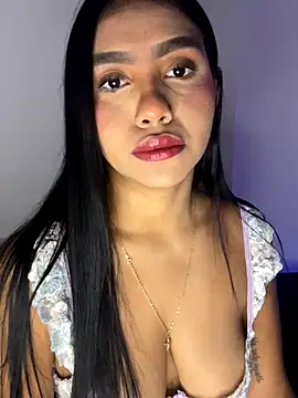 Snapshot of Michelle_johnson_ chatting on 09.12.25 Michelle johnson online show from 09.12.25