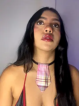 Snapshot of Michelle_johnson_ chatting on 10.28.25 Michelle johnson online show from 10.28.25