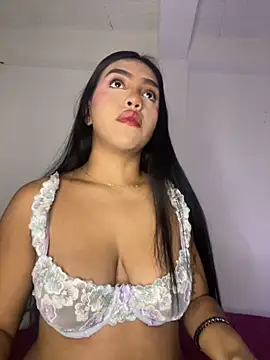 Snapshot of Michelle_johnson_ chatting on 10.31.25 Michelle johnson online show from 10.31.25