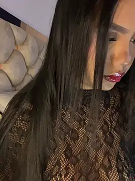 Michelle johnson  online show from 04.15.26