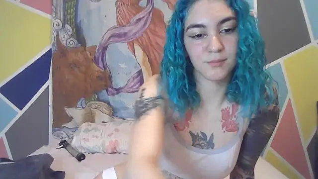 Snapshot of peetitefairy chatting on 09.30.25 peetitefairy online show from 09.30.25