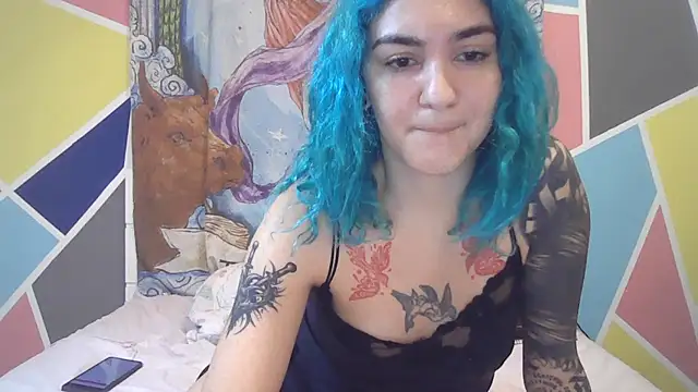 Snapshot of peetitefairy chatting on 10.04.25 peetitefairy online show from 10.04.25