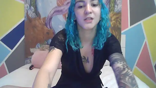 Snapshot of peetitefairy chatting on 10.07.25 peetitefairy online show from 10.07.25