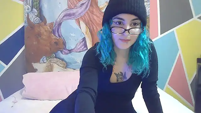 Snapshot of peetitefairy chatting on 10.09.25 peetitefairy online show from 10.09.25