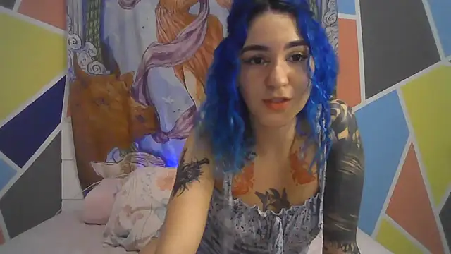 Snapshot of peetitefairy chatting on 11.04.25 peetitefairy online show from 11.04.25