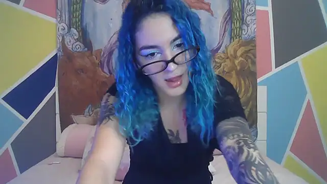 Snapshot of peetitefairy chatting on 11.09.25 peetitefairy online show from 11.09.25