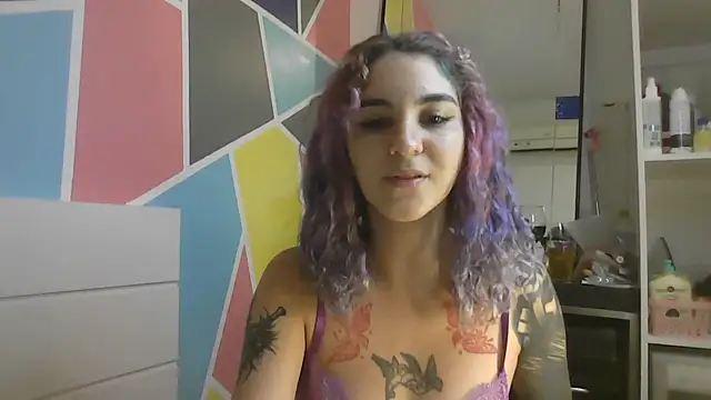 peetitefairy online show from 04.18.26