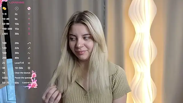 Snapshot of BlissBoardley chatting on 10.18.25 BlissBoardley online show from 10.18.25