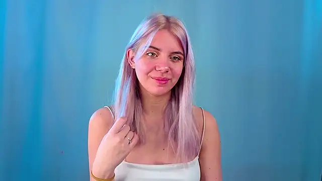 Snapshot of BlissBoardley chatting on 10.23.25 BlissBoardley online show from 10.23.25