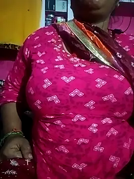Snapshot of Aruhi_hot chatting on 10.25.25 Aruhi hot online show from 10.25.25