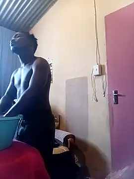 Snapshot of Hood_Bouy chatting on 11.24.25 Hood Bouy online show from 11.24.25