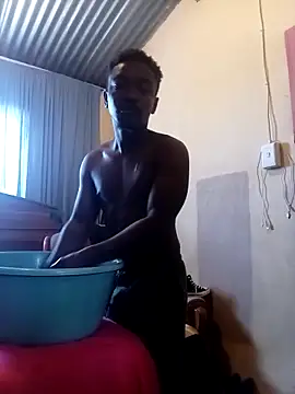 Snapshot of Hood_Bouy chatting on 12.02.25 Hood Bouy online show from 12.02.25