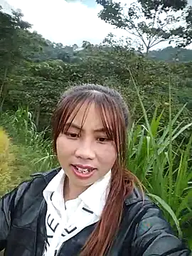 Dung-Thao19 online show from 10.15.25