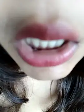 Hott Muskan online show from 09.22.25